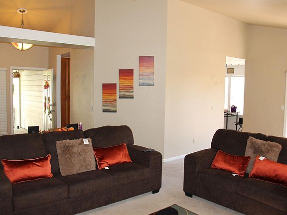 5th image of 774 Jonquil Dr
