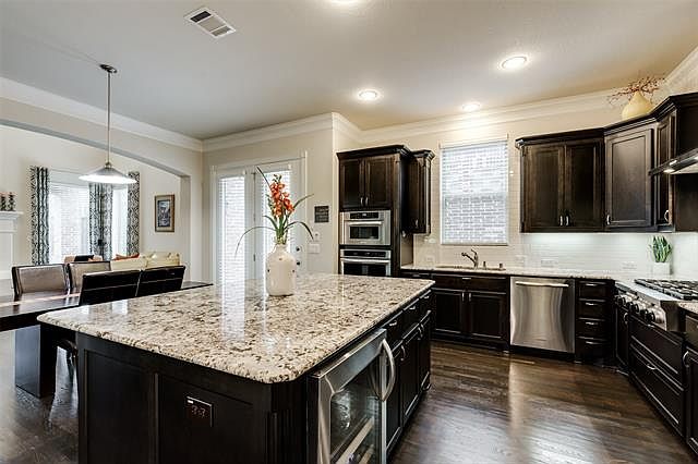1st image of 7105 Yardley Ln