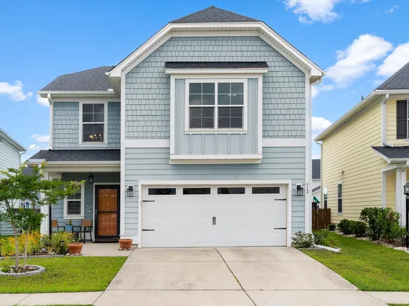 512 Alderly Dr, Moncks Corner, SC 29461