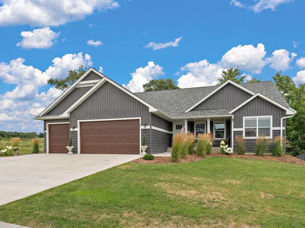271 Eagle Ridge Dr, Roberts, WI 54023