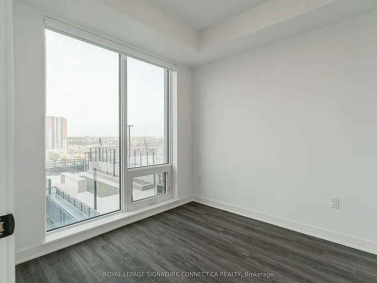 1185 Dupont St #1210 — Photo 14