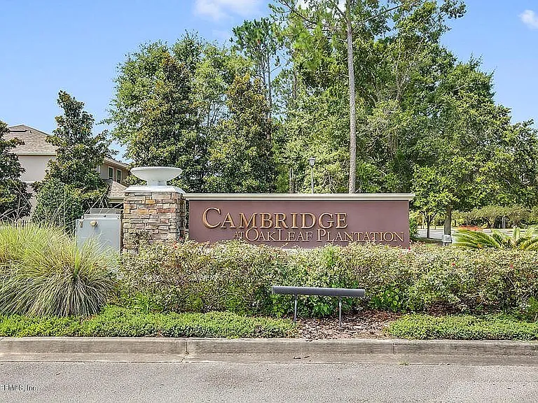 632 Crystal Way — Photo 1