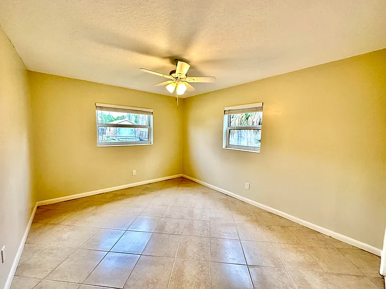 10134 Plant Dr — Photo 17