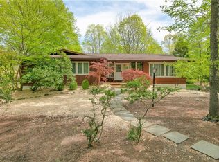 2 Pine Ct, Pomona, NY 10970