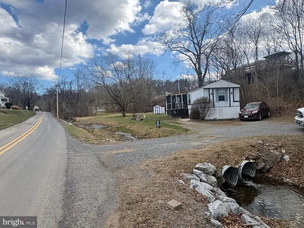 164 Jimstown Rd, Berkeley Springs, WV 25411
