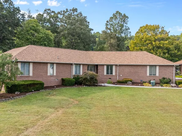 417 Raccoon Valley Rd, Powell, TN 37849