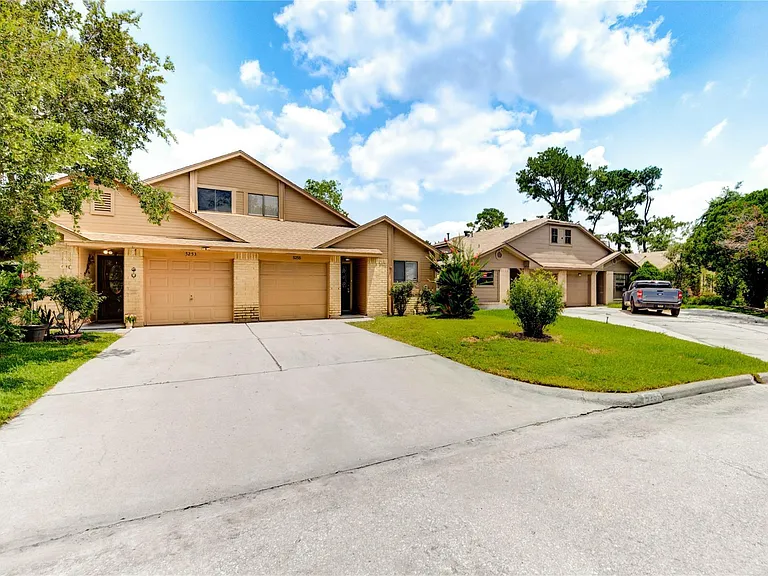 5255 Beaverbrook Dr — Photo 50