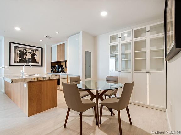 2nd image of 2831 S Bayshore Dr Unit 1901