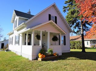 309 Main Ave S, Warroad, MN 56751