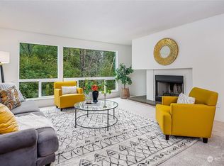 2510 W Manor Pl APT 211, Seattle, WA 98199