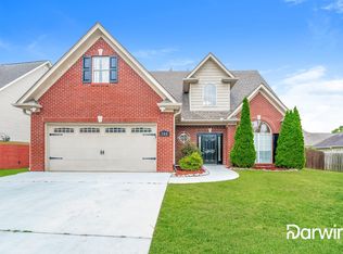 104 Hermitage Ln, Calera, AL 35040