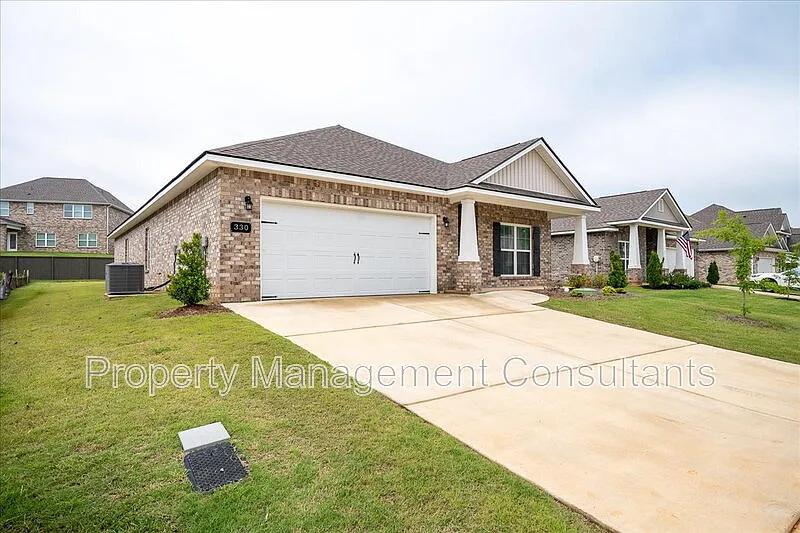 4 bed, 3.0 bath, 2136 sqft, $1,950 — Photo 2