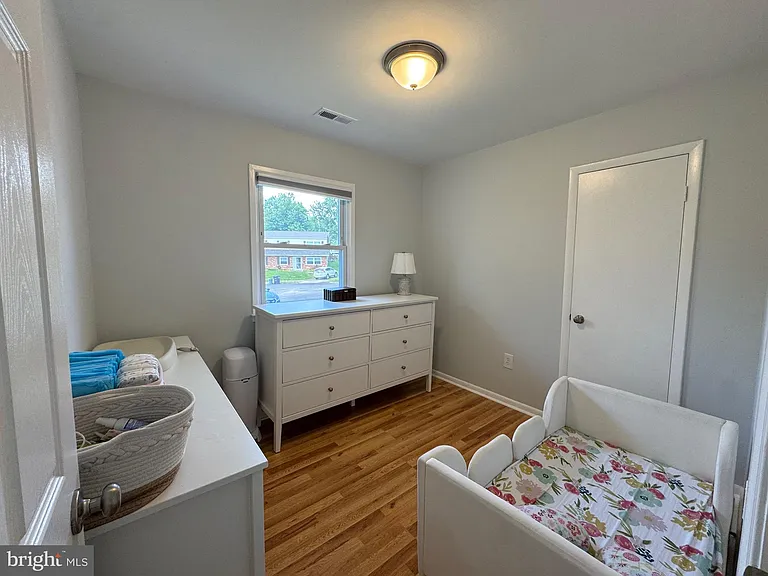 13203 Hampshire Ct — Photo 8
