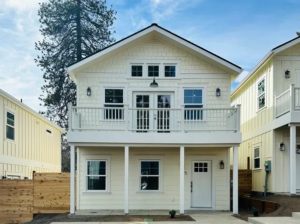 480 SE Reed Market Rd #5, Bend, OR 97702