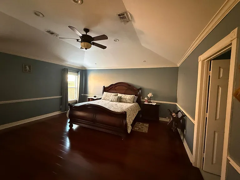 7506 Dearborn St — Photo 17