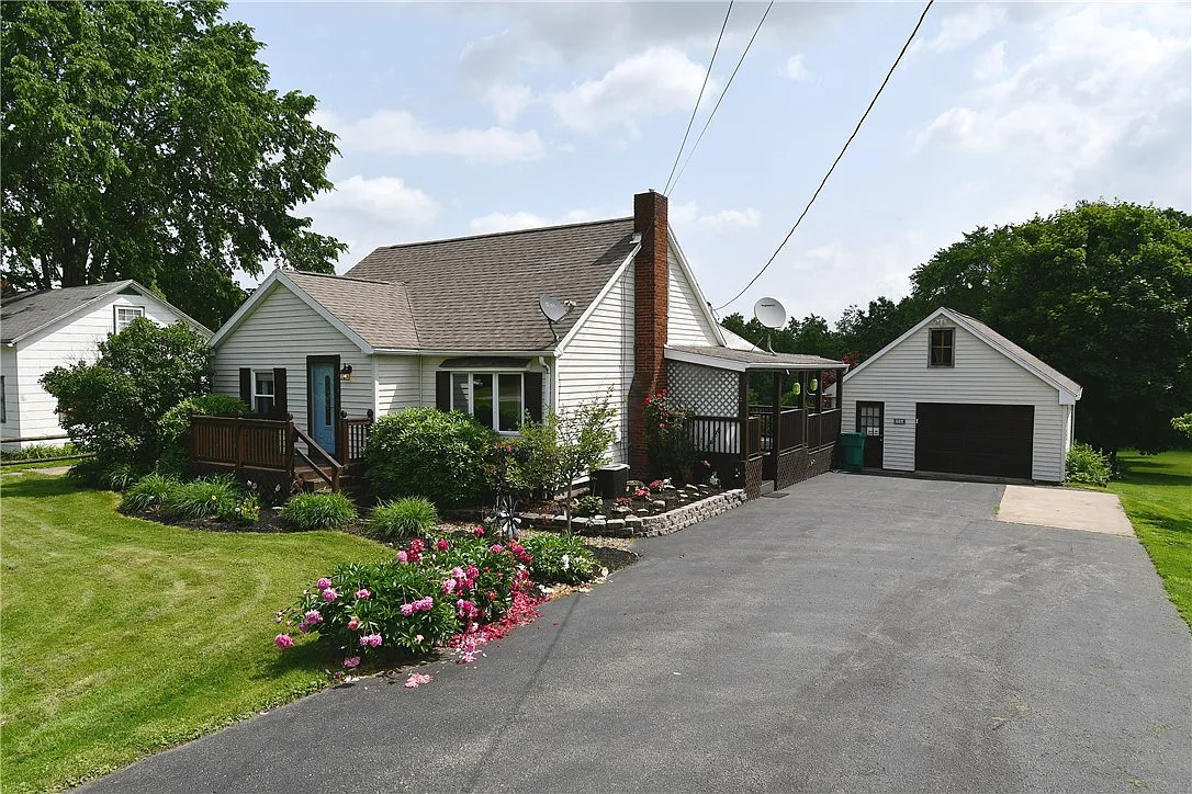 794 Mercer Rd photo 1