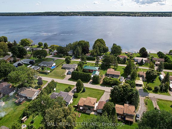 3rd image of 166 Victoria Dr
