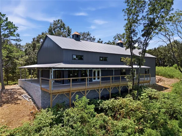 976 County Road 220, Eureka Springs, AR 72631