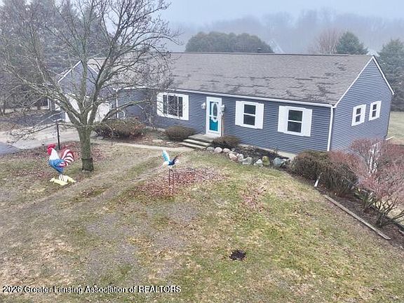 2nd image of 307 Ives Rd