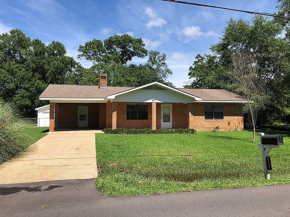 Home close to Hwy 53/49