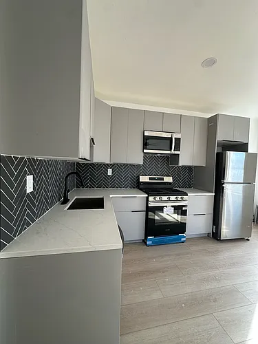 851 Madison Ave #3A Photo 1