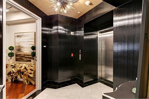 Private Foyer 2