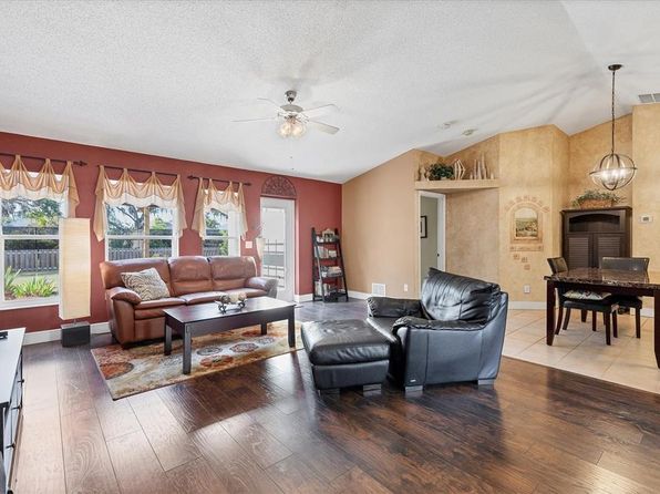 4211 Kingsfield Dr, Parrish, FL 34219
