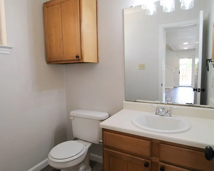 933 Schertz Pkwy — Photo 3