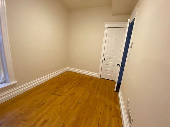 4th image of 1325 N Homan Ave #2S