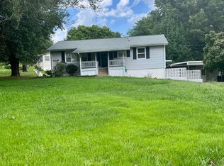 2120 Rambling Rd, Knoxville, TN 37912