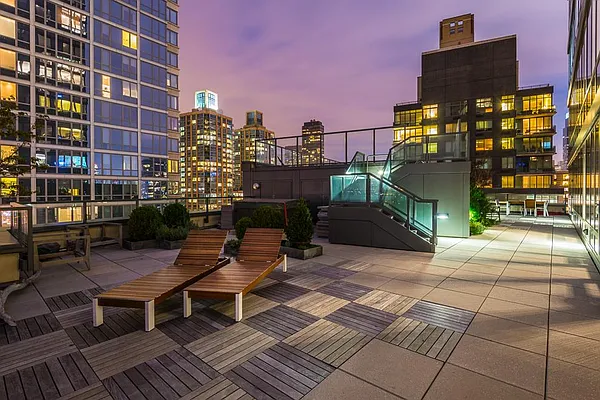 Sold by Corcoran | media 29
