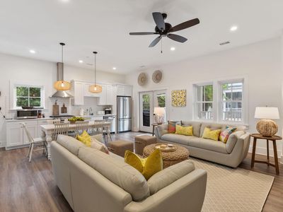 112 E Huron Ave #A, Folly Beach, SC, 29439