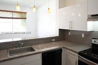 7070 NW 177th St #20610 — Photo 9