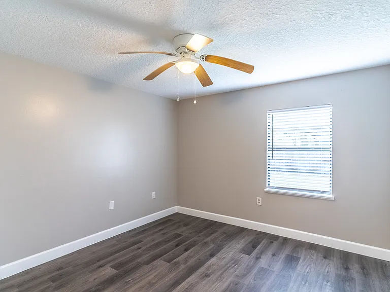 995 Wages Way — Photo 37