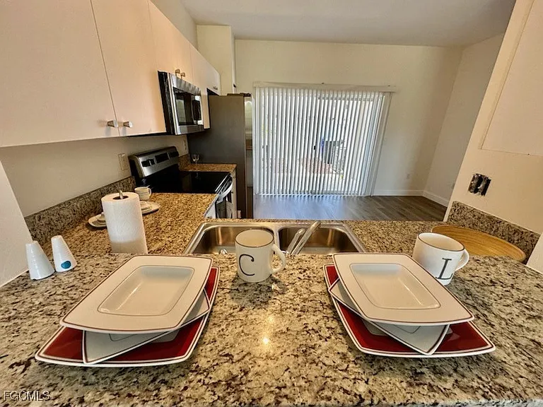 3627 Pine Oak Cir #102 — Photo 14