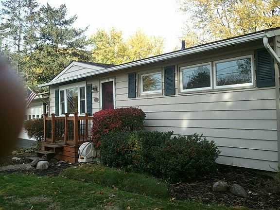 2nd image of 301 Midwood Dr
