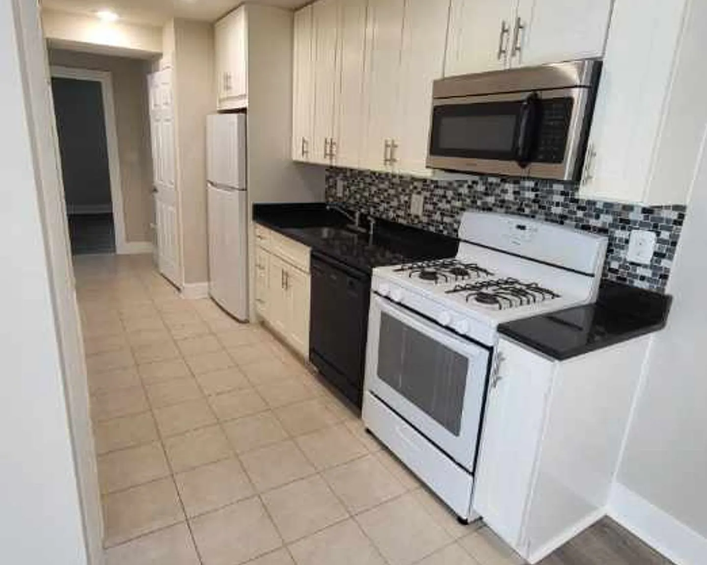 2847 Gainesville St. SE — Photo 4