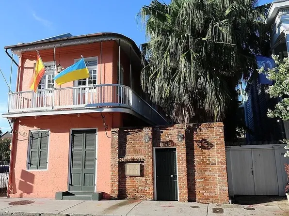 1031 Barracks St APT 3, New Orleans, LA 70116