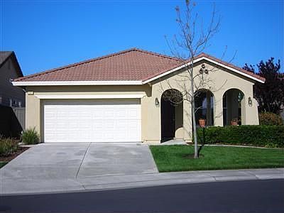 1st image of 301 Pelican Bay Cir