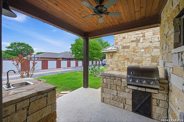 1694 Gruene Vineyard Xing — Photo 7