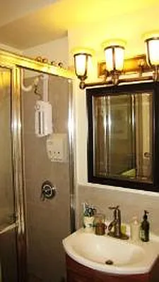 Sold by Citi Habitats | media 2