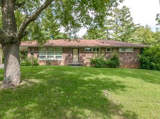 911 Branch Rd, Clarksville, TN 37043