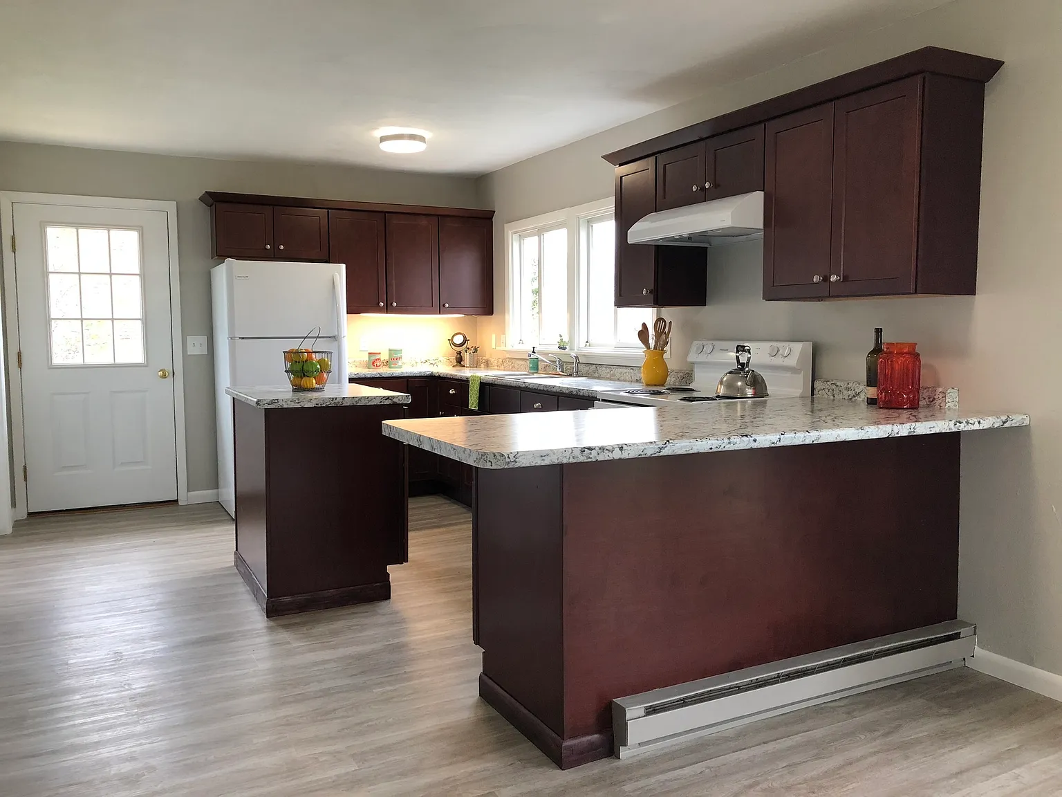 3 Bedroom House Near IC Campus — Photo 1