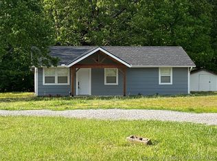 18086 E 570th Rd, Colcord, OK 74338