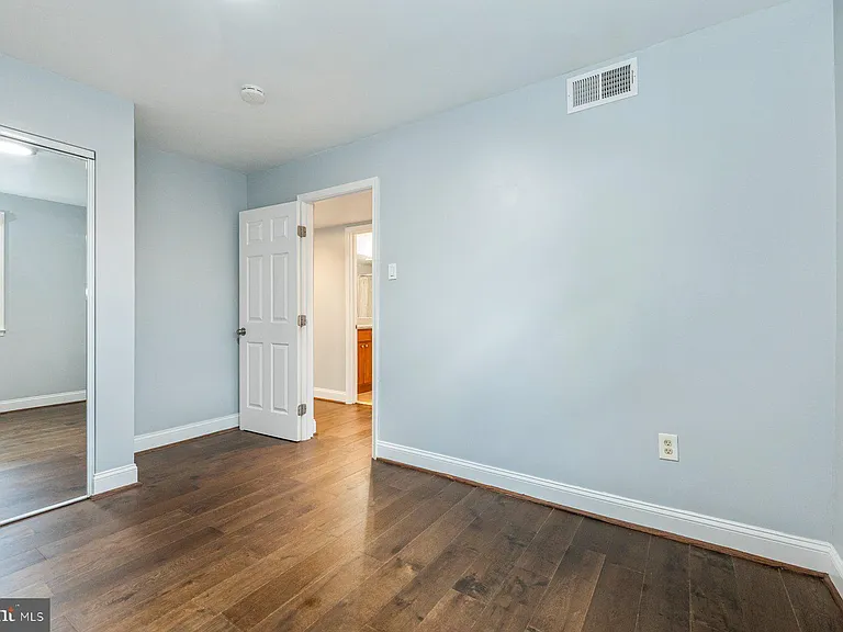 702 Quince Orchard Blvd #P-2 — Photo 12