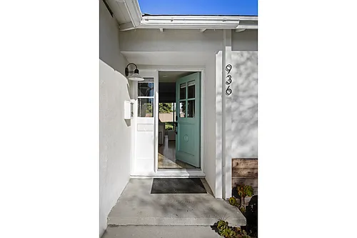 963 S Russelee Dr Photo 1