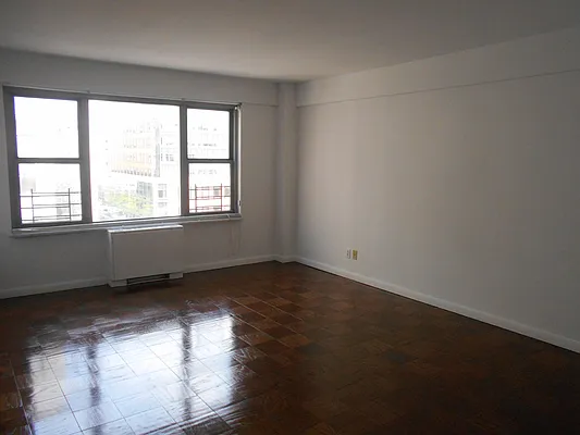 Rented by Carlyle Property Management | media 1