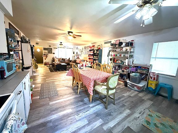 4th image of 805 W Pyburn St