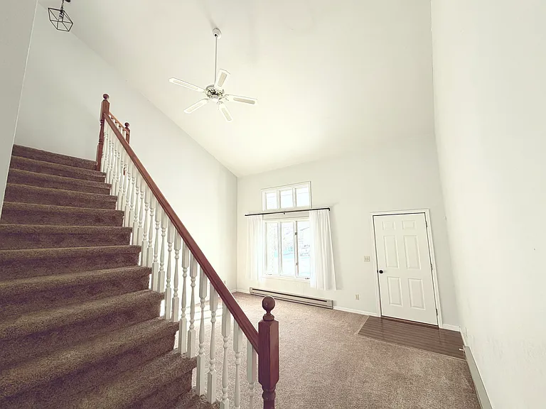 726 Lillian Ln #202 — Photo 11