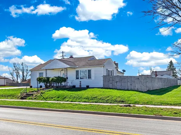 817 E Main St, Greentown, IN 46936